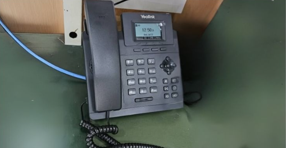 Cloud PBX customer setup with office IP phones